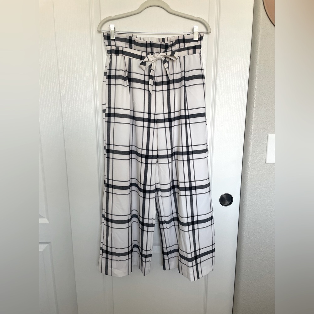 New York & Company plaid jogger pant